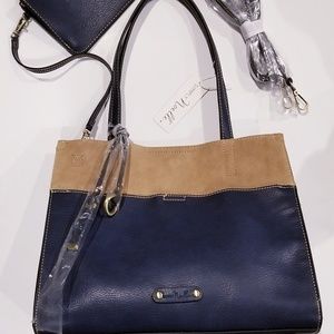 5th Avenue Navy and Tan Purse - NEW